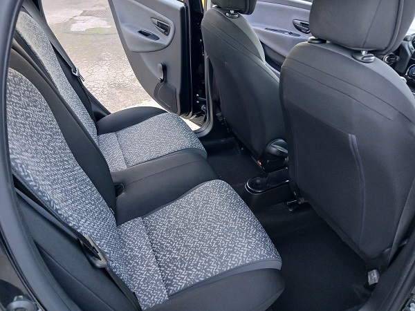 LANCIA YPSILON 1.0 FIREFLY S&S HYBRID ECOCHIC SILVER