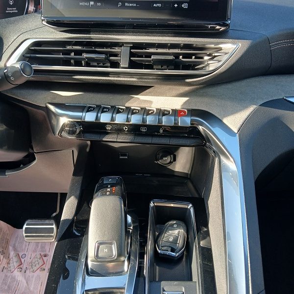 PEUGEOT 3008 1.5 BlueHDI 130 CV S&S EAT8 GT