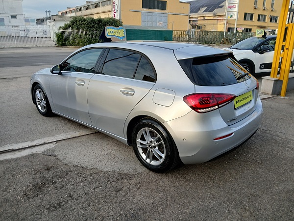 MERCEDES CLASSE 1.5 DIESEL 116 CV BUSINESS AUTOMATICO