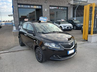 LANCIA YPSILON 1.0 FireFly S&S 69 CV HYBRID GOLD