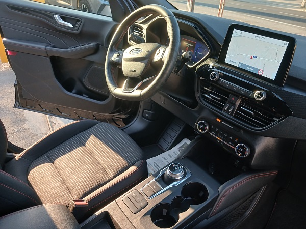 FORD KUGA 1.5 Eco BLUE 120 CV ST LINE AUTOMATICO