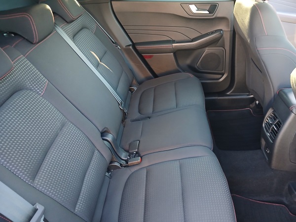 FORD KUGA 1.5 Eco BLUE 120 CV ST LINE AUTOMATICO