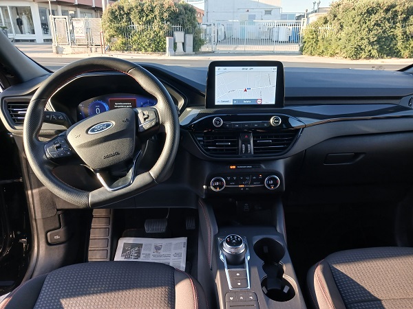 FORD KUGA 1.5 Eco BLUE 120 CV ST LINE AUTOMATICO