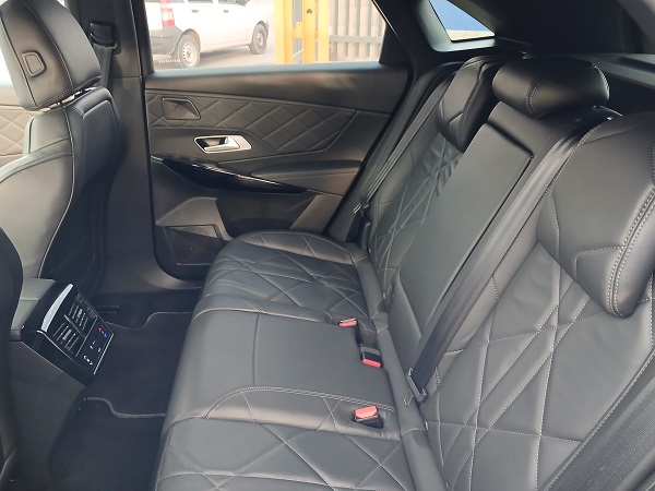 Ds 7 DS7 CROSSBACK 1.5 BlueHDI 130 CV EAT8 GRAND CHIC RIVOLI