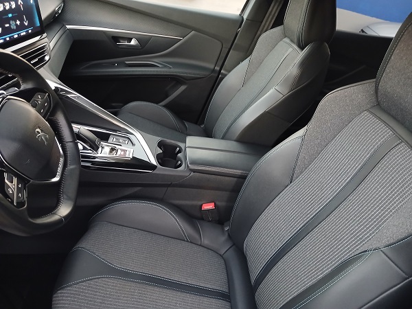PEUGEOT 3008 1.5 BlueHDI 130 CV S&S EAT8 ALLURE PACK