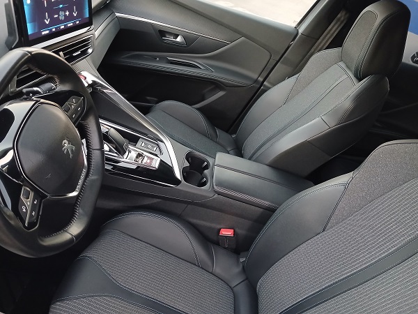 PEUGEOT 3008 1.5 BlueHDI 130 CV S&S EAT8 ALLURE PACK