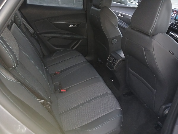 PEUGEOT 3008 1.5 BlueHDI 130 CV S&S EAT8 ALLURE PACK