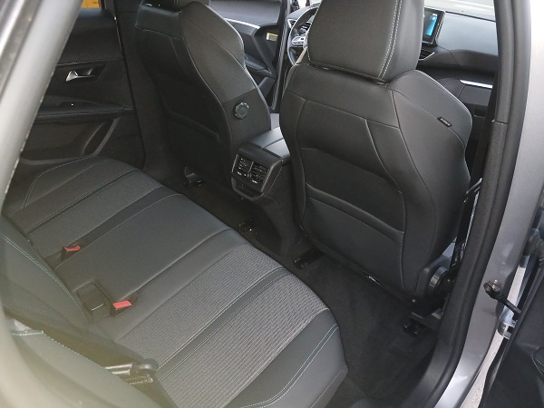 PEUGEOT 3008 1.5 BlueHDI 130 CV S&S EAT8 ALLURE PACK