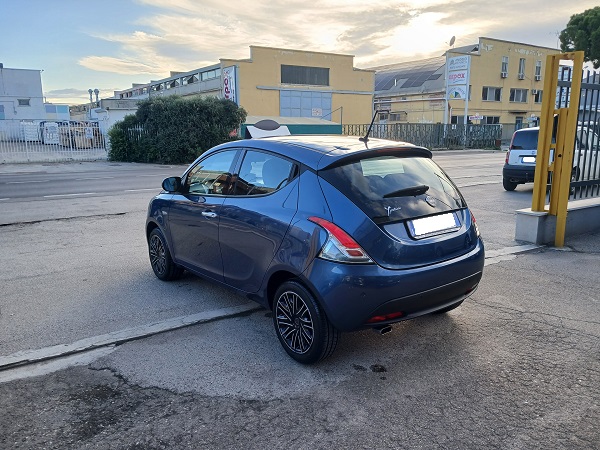 LANCIA YPSILON 1.0 FireFly 70 CV S&S GOLD HYBRID