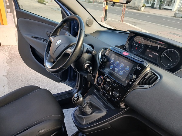 LANCIA YPSILON 1.0 FireFly 70 CV S&S GOLD HYBRID